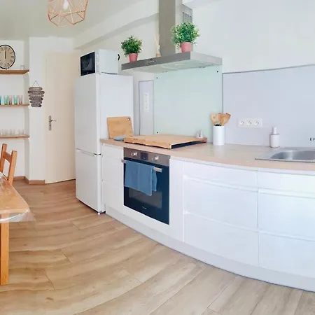 Thuir, Charmante Maison T2 Climatisee Thuir